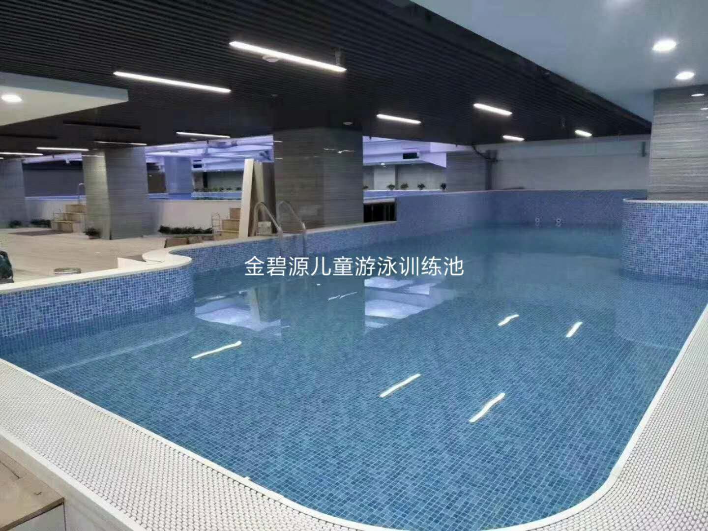 裝配式鋼結(jié)構(gòu)異形泳池拼接